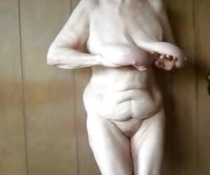 Brittany Shae ateşli şikişler ile kedi