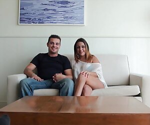 Yeşim Jordan için rahibelerin sikişi büyük siyah horoz